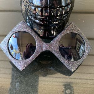 Glitter Diamond Shaped Sunglasses